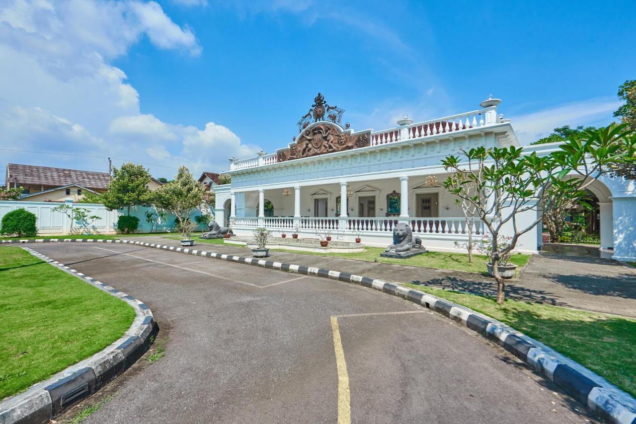Tirtodipuran Hotel By Natts Hospitality Indonesia Γιογκιακάρτα Εξωτερικό φωτογραφία
