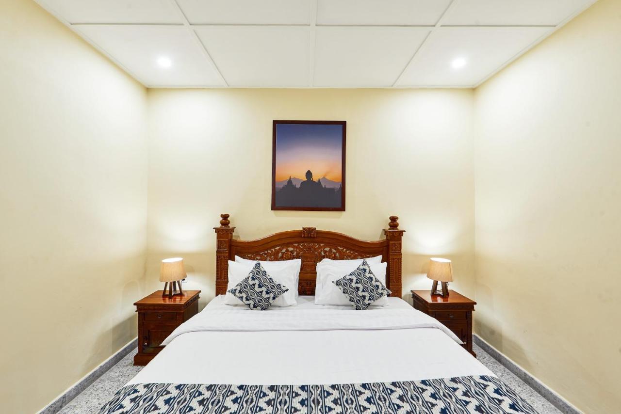 Tirtodipuran Hotel By Natts Hospitality Indonesia Γιογκιακάρτα Εξωτερικό φωτογραφία